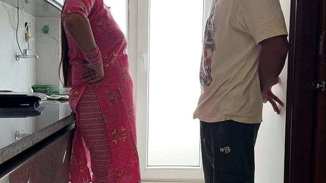 Chachi Ki Chudai Badi Gand Wali Sauteli Chachi Ko Jawan Bhatije Ne Female Condom Lgakar Jamkar Choda.